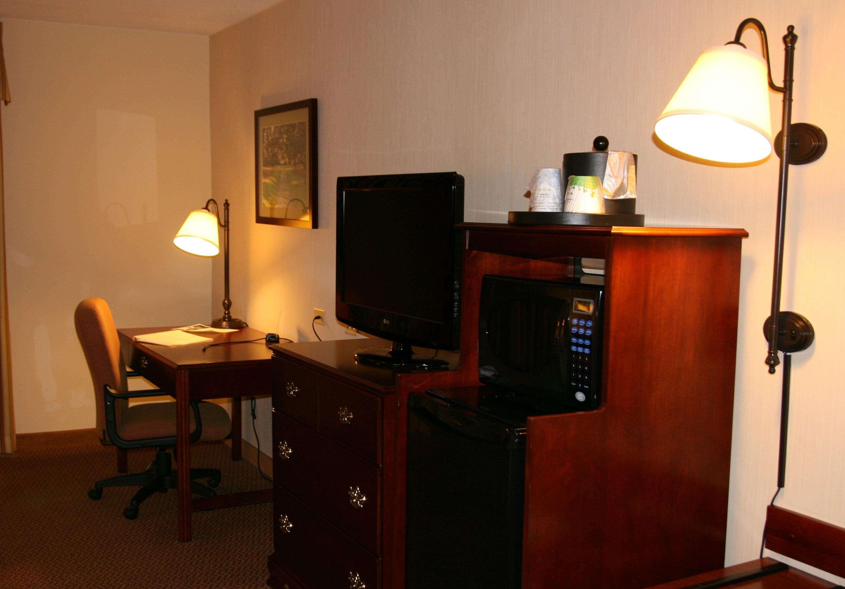Hampton Inn Emporia Quarto foto