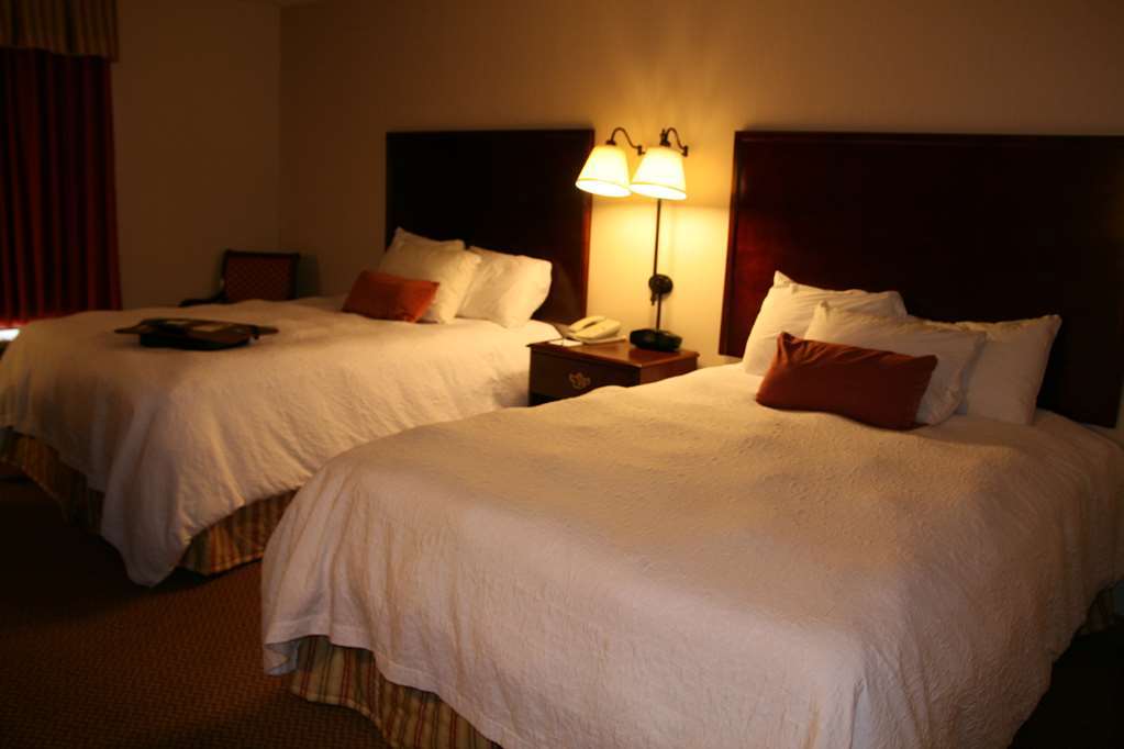 Hampton Inn Emporia Quarto foto